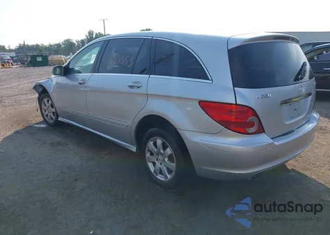 2007 Mercedes-Benz R 350 4Matic z USA, uszkodzony, nr VIN 4JGCB65EX7A055912